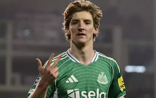 Şampiyonlar Ligi'nde günün adamı! İlk 45 dakikada attığı gol sayısını duyanlar hayret ediyor