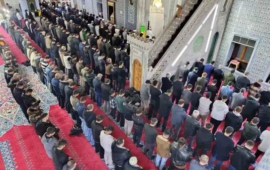 Şanlıurfa'da ilk teravih namazı kılındı