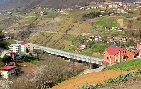 Viyadükten Düşen Adam Hayatını Kaybetti