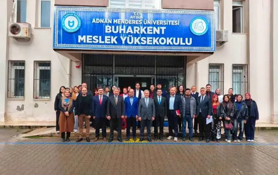 Buharkent MYO'da Girişimcilik Zirvesi gerçekleştirildi