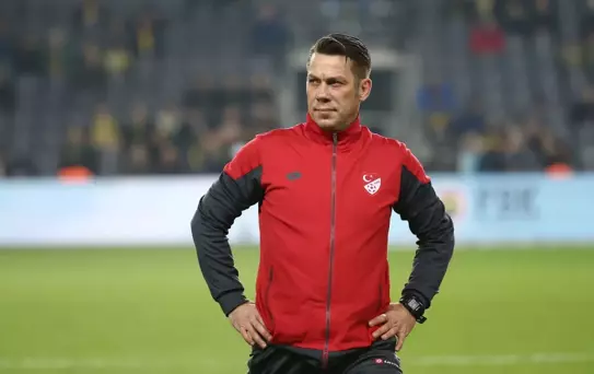 Fırat Aydınus'tan ''Takım tutuyor musun?'' sorusuna bomba yanıt