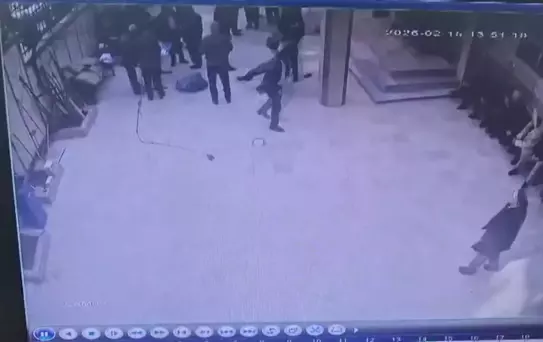 Cami Avlusunda Akraba Saldırısı