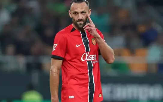 Vedat Muriqi destan yazıyor