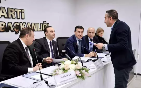 Bakan Kacır'a Akçadağ'ın Küçük Sanayi Sitesi projesi sunuldu