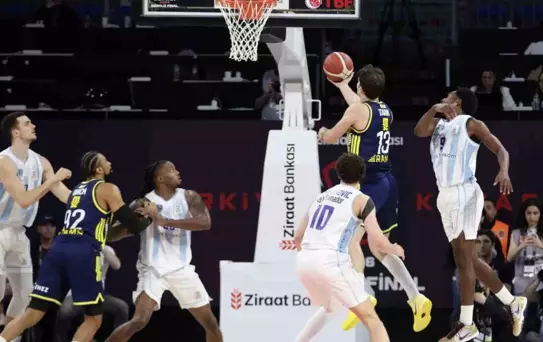 Fenerbahçe, Türk Telekom'u Geçti