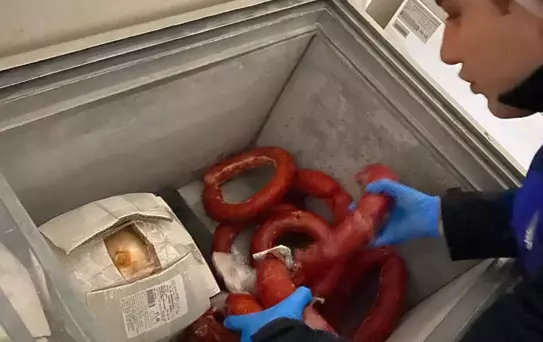 Ramazanda mide bulandıran görüntüler! Vatandaşa yedireceklerdi