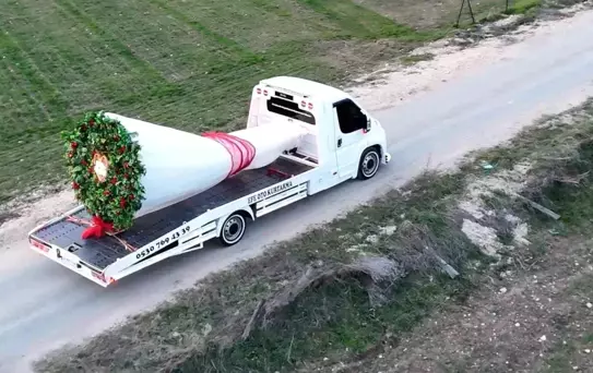 Oto kurtarıcıdan sürpriz evlilik teklifi