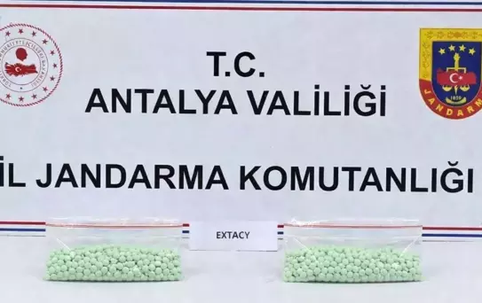 Antalya'da Uyuşturucu Operasyonu