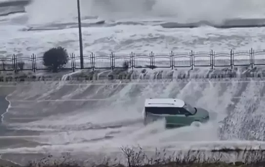 Karadeniz taştı, Rizelinin anlatımı güldürdü: Bataysun ula dur!