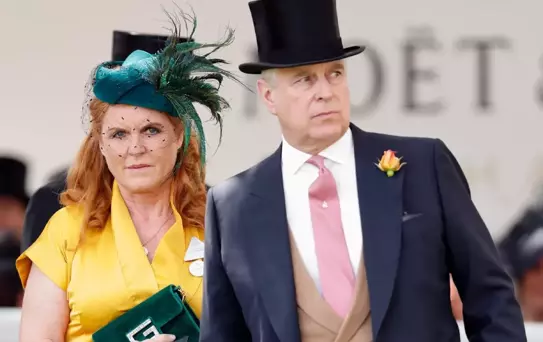 Kraliyet çalkalanıyor: Andrew serbest bırakıldı, eski eşi kayıplara karıştı