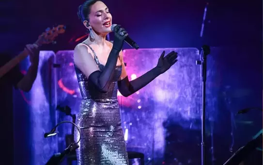 Yıllar sonra sahneye dönen Bergüzar Korel'den duygusal itiraf