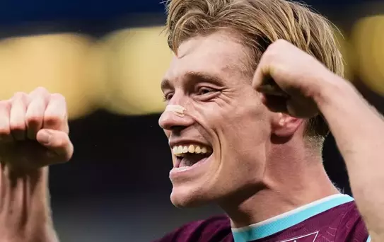 Küme düşecek denilen Burnley'den Chelsea'ye 90+3 şakası