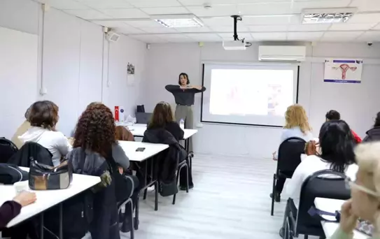 Didim Belediyesi 'Ergenlik ve İlk Gençlikte Kadın Sağlığı' eğitimi düzenledi