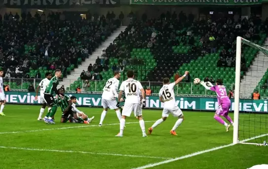 Sakaryaspor'un Teknik Direktör Krizi Devam Ediyor