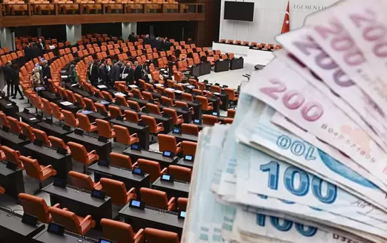 Emeklilere bayram ikramiyesi sürprizi! ''17 bin TL olsun'' diyerek Meclis'e sunuldu