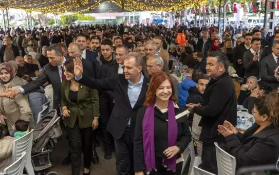 Erdemli'de birlik sofrası: Seçer'den 'Parlayan yıldız Türkiye' vurgusu