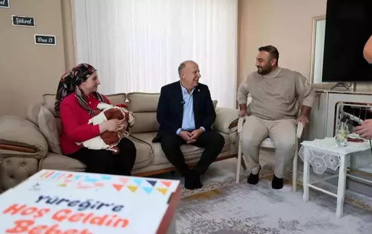 'Hoş Geldin Bebek' projesiyle 5 bin 300 ailenin mutluluğuna ortak oldular