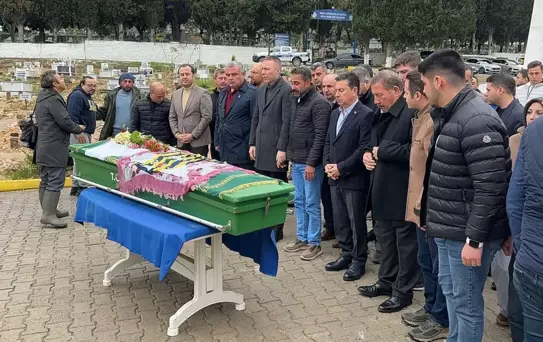 Öğrenci Öykü Şenli Kalp Krizinden Hayatını Kaybetti