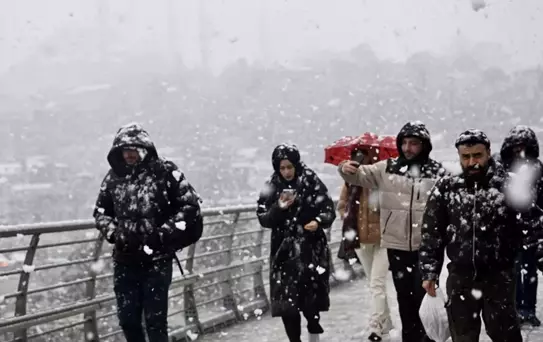 Megakente kar geri geliyor! Saatler içinde sürpriz var