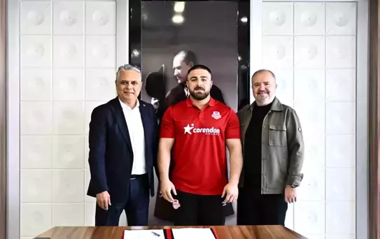 Muratpaşa Belediyesi, Başpehlivan Osman Kan ile sözleşme imzaladı