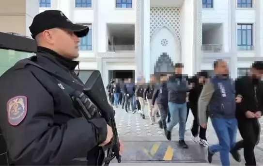 Kocaeli'de Dolandırıcılık Operasyonu: 21 Tutuklama