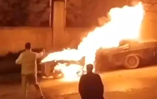 Tuzla'da Park Halindeki Araçta Yangın