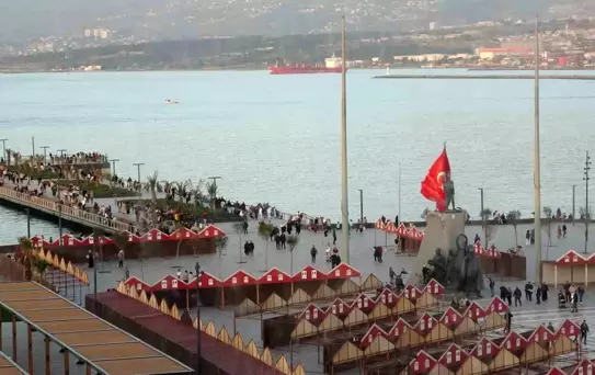 İskenderun Sahili'nde Güneşli Gün Keyfi