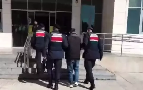 Adana'da 10 Milyon Kaçak Makaron Ele Geçirildi