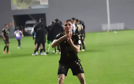 Altay, Tire ile Beraberliğe Razı