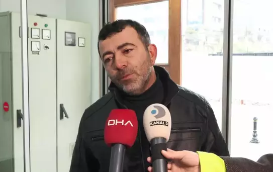 Durakta gördüğü eşini başından silahla vurarak öldürdü