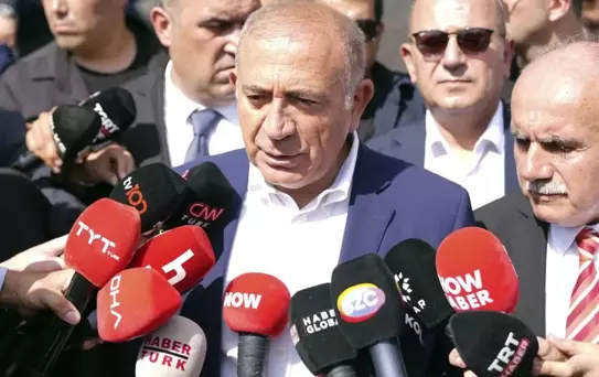 Gürsel Tekin'den CHP'den ihraç edilenlere açık mektup