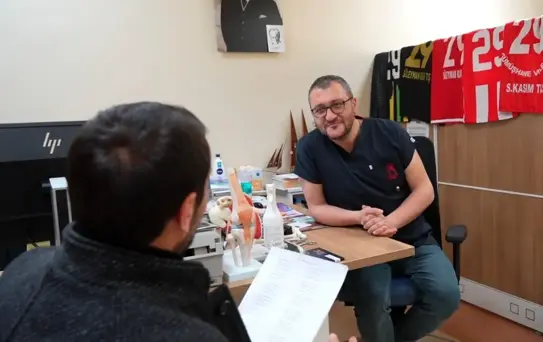 Şiirle Doktora Mesaj: Randevu Almada Zorluk!