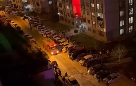 İskenderun'da Apartman Yangını: 13 Kişi Hastaneye Kaldırıldı