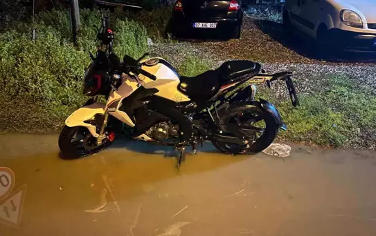 Gazipaşa'da Motosikletli Kaza: Sürücü Yaralı