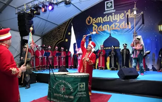 'Mehterin nefesi, Ramazan'ın sesi' Osmaniye'de sokakları şenlendirdi