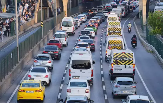 Tarih netleşti! Araç sahiplerine anahtar bıraktıracak zam geliyor