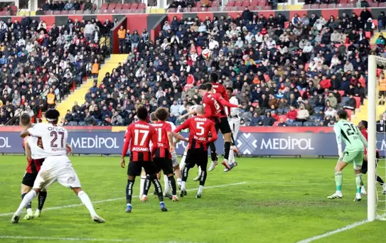 Trabzonspor, Gaziantep FK'yı 2-1 Mağlup Etti