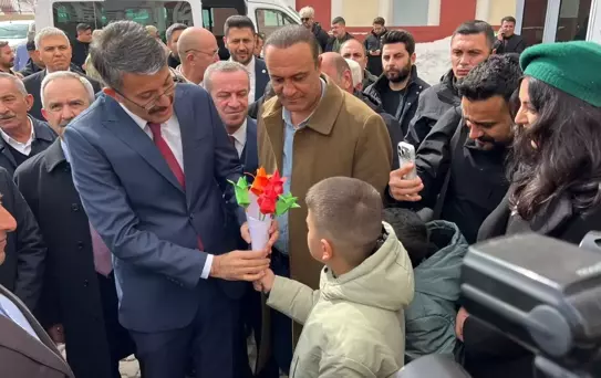 Vali Çelik'ten Yüksekova ve Çukurca'ya veda ziyareti