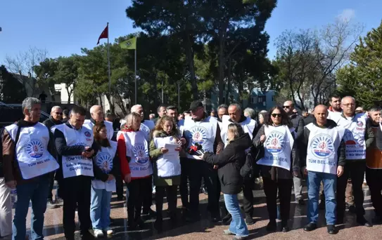 Buca'da Memurlar İş Bıraktı