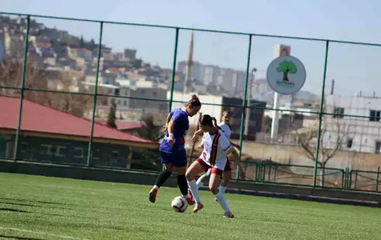 Kayseri Kadın FK, Gaziantep Asyaspor'u 10-1 Yendi