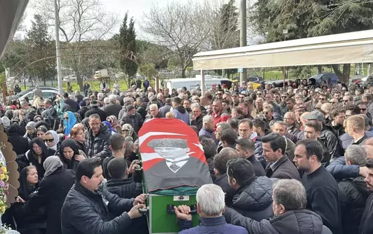 Bulgaristan'da hayatını kaybeden üniversiteli Eray, memleketi Çanakkale'de toprağa verildi