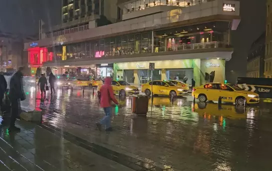 İstanbul'da Sağanak Yağış