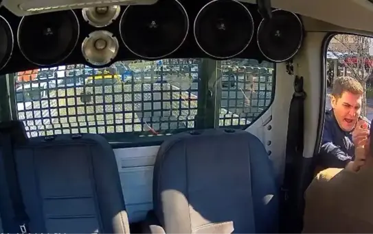 İzmir'de sürücüye darp olayıyla ilgili polislere idari işlem