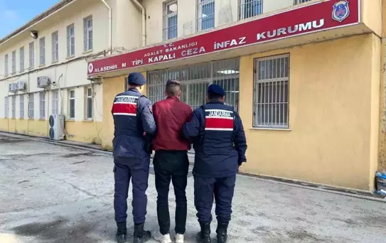Manisa'da Firari Hükümlüler Yakalandı