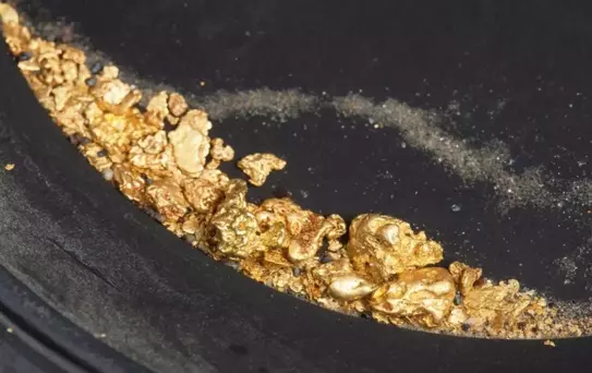 Tüm dünyaya yetecek altın keşfedildi! Ülkeyi ihya edecek dev rezerv