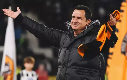 Acun Ilıcalı'nın Hull City'si sonunda galibiyeti hatırladı