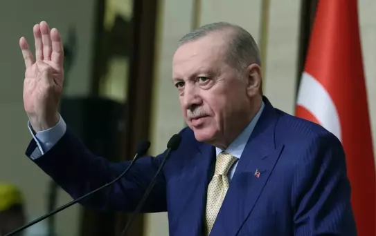 AK Parti'den Cumhurbaşkanı Erdoğan'a doğumgünü sürprizi