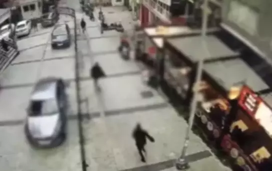 Yapay Zeka ile Sahte Kimlik Skandalı