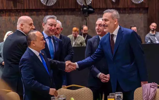 Hakan Fidan’dan İftar Buluşması