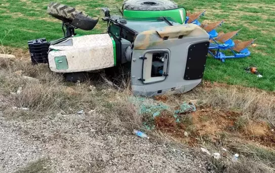 Isparta'da Traktör Kazası: Sürücü Yaralı